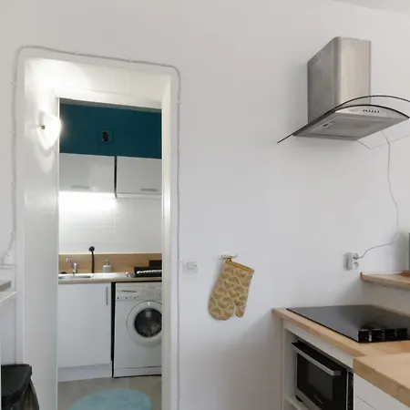 Daire Bright Flat In The Heart Of With A View To The Cathedral - Welkeys Rouen
