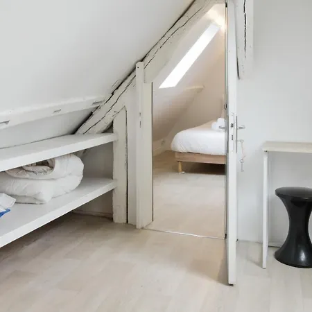 Daire Bright Flat In The Heart Of With A View To The Cathedral - Welkeys